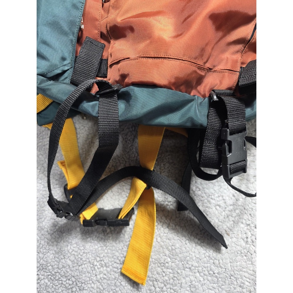 Vintage Ortovox CUMULUS Tour Hiking Backpack GREEN Orange Yellow SEE DESCRIPTION - Picture 8 of 16